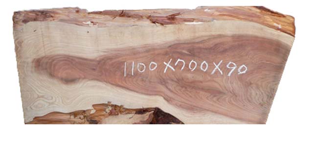 天然根杢のテーブル等に、杉の根杢素材