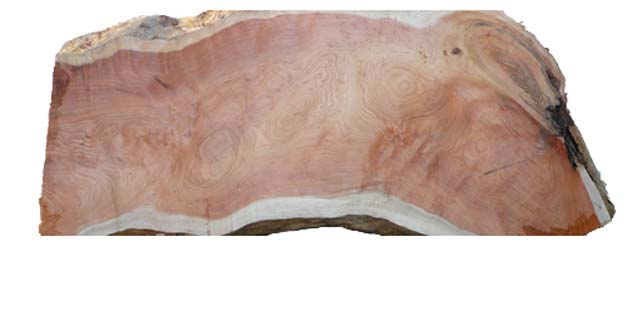 赤見が綺麗な天然杉素材の知木材